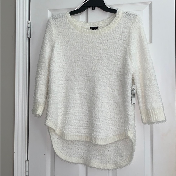 White sweater! - Picture 1 of 1